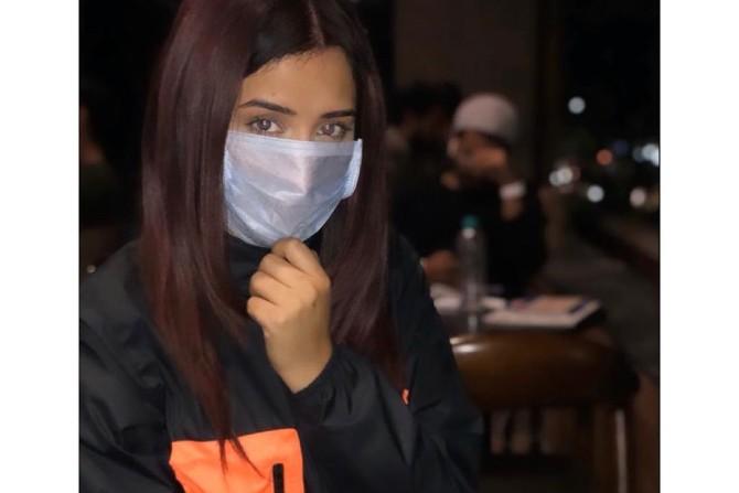 On an individual level, the duo gave some valuable tips to prevent the outbreak of coronavirus in the country. Paras and Mahira uploaded a couple of pictures on their Instagram accounts in which they can be seen wearing a mask. Mahira shared her picture with the caption, 