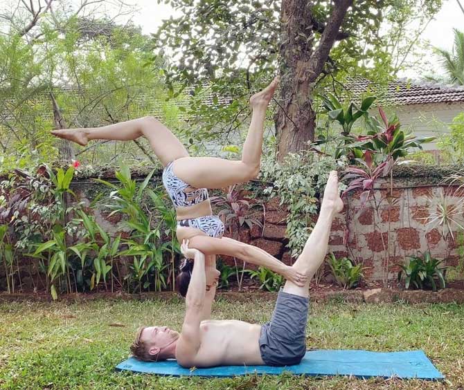 Aashka has been sharing some great yoga poses with Huggy Brent, and some, without him in the frame. 