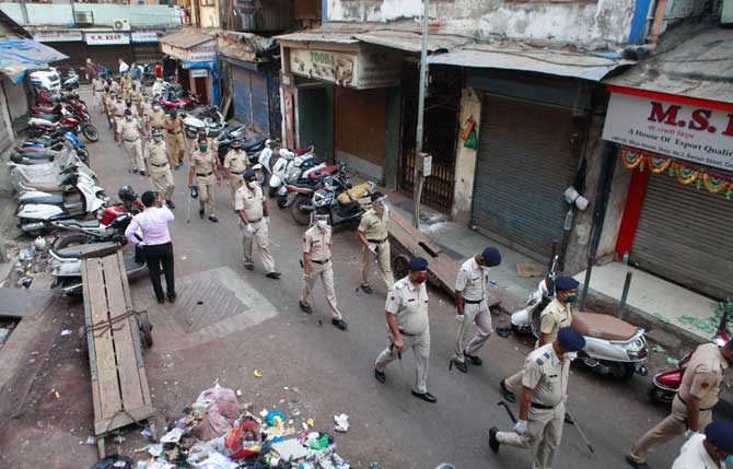 The Mumbai police has registered at least 3,131 offences and charged 5,600 people for allegedly violating prohibitory orders during the COVID-19 lockdown since March 20