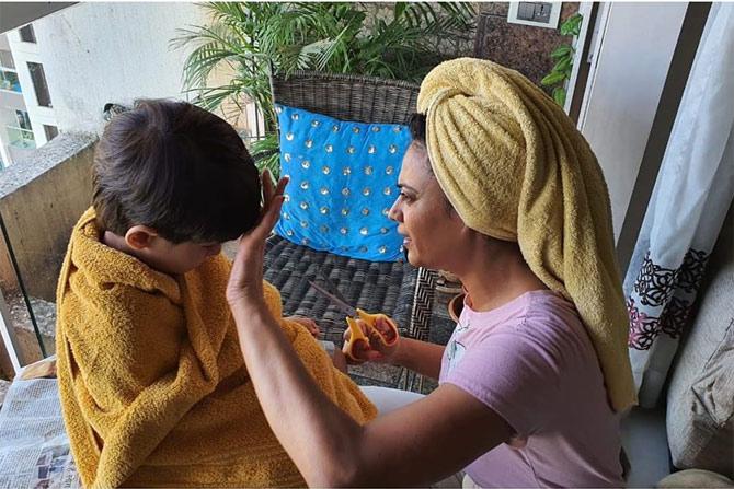 Shweta Tiwari also turned into a barber for her tiny tot. She posted a series of images and captioned, 