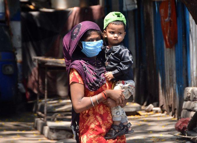 With 1,553 fresh cases of coronavirus reported in the last 24 hours, the total number of confirmed cases of COVID-19 in India reached 17,265, said Lav Aggarwal, Joint Secretary, Health and Family Welfare. Aggarwal said that the Health Ministry has expressed its views that India wants to work with G20 nations to develop the vaccine to combat COVID-19.