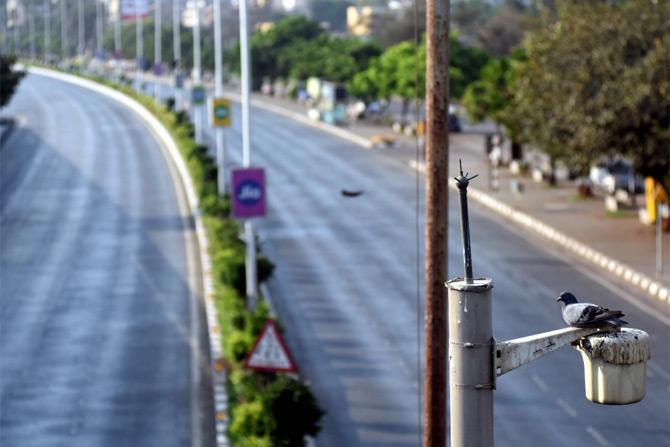 On Tuesday, Maharashtra Police said that 11 police officers and 38 other policemen have tested positive for the novel coronavirus in the state. The police also informed that 60,005 cases have been registered for lockdown violations while 13,381 people have been arrested. The Maharashtra police also arrested 411 people in cases of assault on policemen across the state.