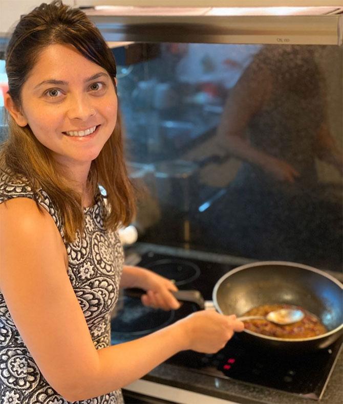 While on lockdown she has also been ticking things off her bucket list. One such thing was cooking. Sonalee shared a series of photos and video of her cooking and wrote, 