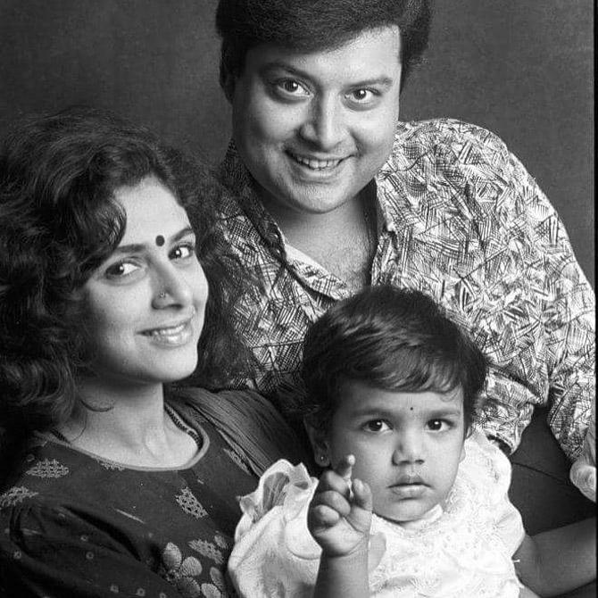 When asked what it's been like to be the daughter of well-known actors, Sachin and Supriya Pilgaonkar, she revealed in an interview with mid-day, 