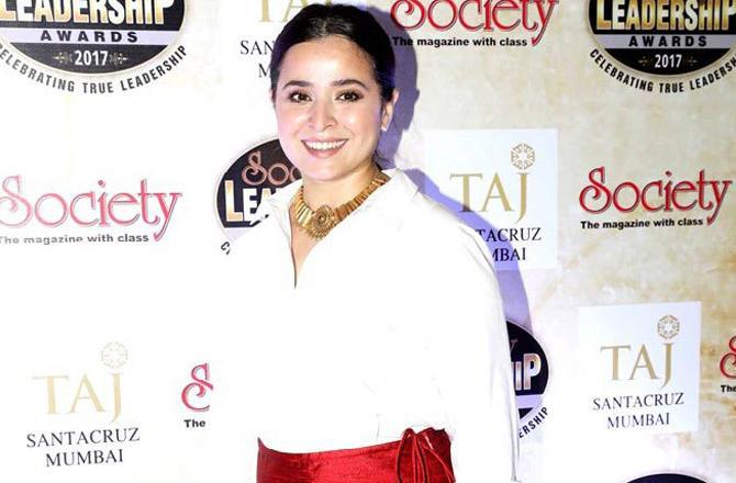 Simone Singh is not only a household name due to her TV performances, but her film roles as well. She received wide acclaim for her performance as Tina Sethna in Being Cyrus, and was also seen in films like Kabhi Khushi Kabhie Gham and Kal Ho Na Ho, among others.