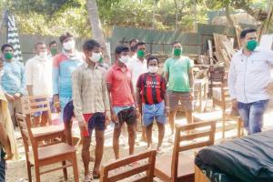 Locals, cops come to the rescue of fishing workers in Madh Island