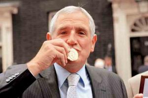 Leeds legend Norman Hunter loses COVID-19 battle