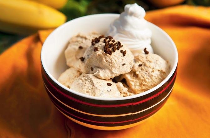 Breakfast ice cream with banana and coffee