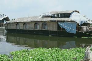 Houseboats to be turned into COVID-19 isolation wards in Kerala