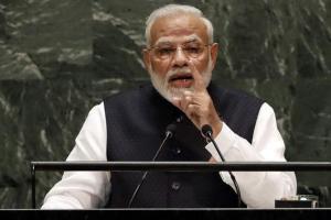 PM Modi indicates shutdown to stay, final decision after meet with CMs