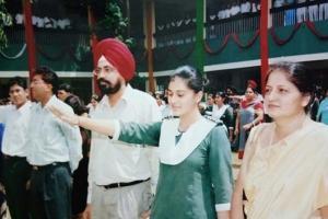 Taapsee Pannu shares 'major throwback' picture from school days