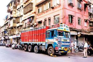 Allow trucks to move: Centre tells states