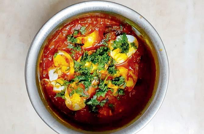 Dhaba-style egg curry