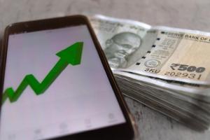 Stock market turn green, Sensex up 700 points