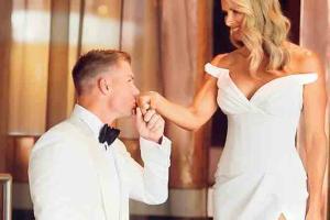 See photos: Oh-so-romantic! David Warner wishes 'rock' Candice