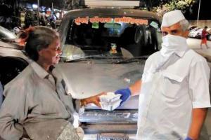 Dabbawalas revive Roti Bank to feed the homeless
