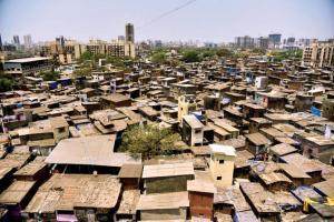 'Enforce total lockdown in Dharavi'