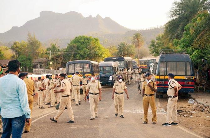 Police patrol in Gadchinchle village where two priests and their driver were lynched. Pic/Hanif Patel