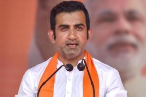 Gautam Gambhir performs last rite of domestic help