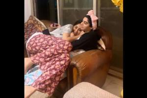 Janhvi Kapoor and baby sister Khushi cuddle up during lockdown