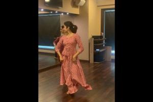 Have you seen this throwback video of Janhvi Kapoor dancing on Salaam?