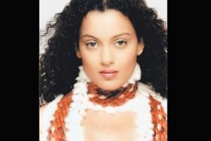 This picture from Kangana's early portfolio won her 'Gangster' audition