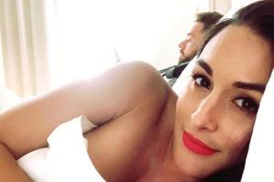 300px x 200px - Nikki Bella wants a foot massage and tries to seduce her fiance for it