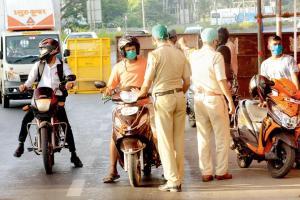 Mumbai police receive 20k travel applications in month-long lockdown