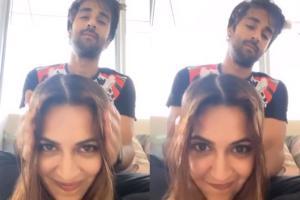 Pulkit gives a head massage to Kriti Kharbanda as they stay together