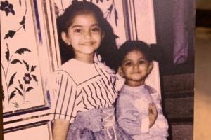 Have you seen this childhood picture of Rhea and Sonam Kapoor?