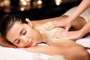 Lockdown tips: Natural spa treatments you can make at home