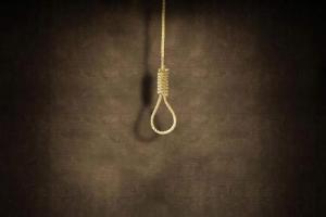 Accused in murder case, woman commits suicide by hanging self in Tihar 