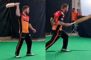 Warner does Jadeja's sword celebration, asks fans for reaction
