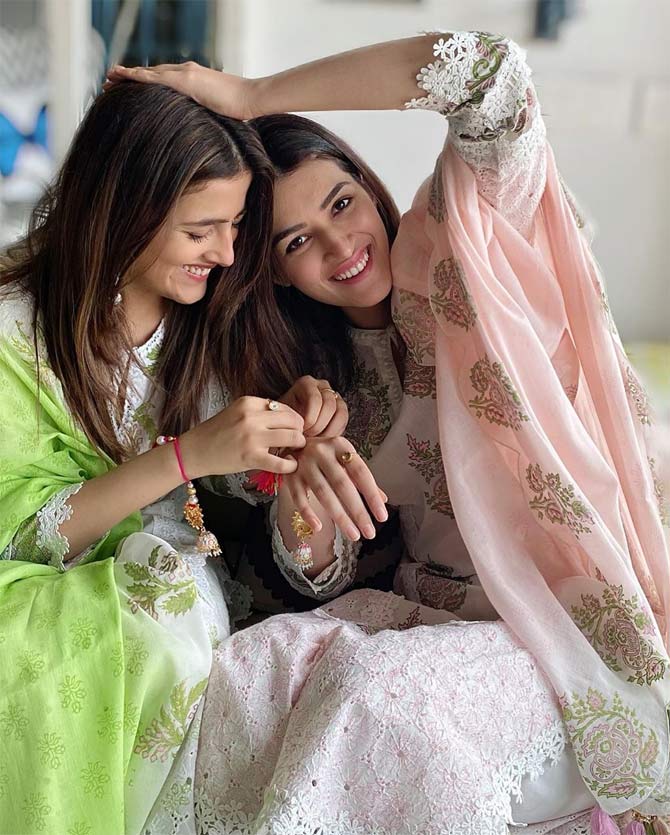 Speaking about the twinning, Sanon sisters Nupur Sanon and Kriti Sanon twinned in a white outfit. The duo opted for the same patterned palazzo set with different colours. Pretty, isn't it?