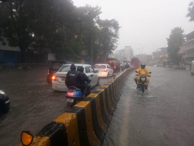 The Mumbai Metropolitan Region Development Authority (MMRDA) officials were asked to ensure that there is no accident at the ongoing work at Metro Rail sites, the statement read.
