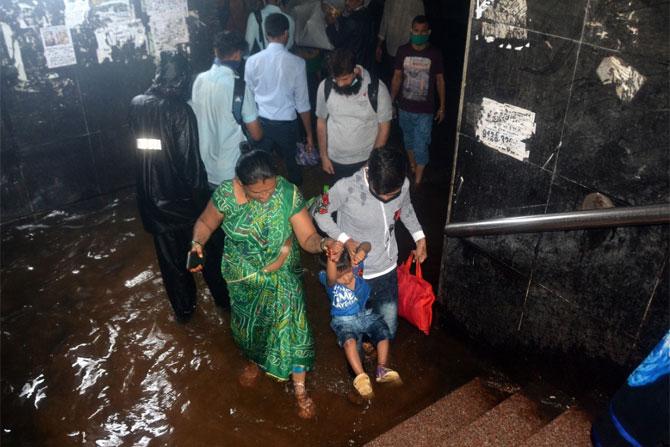 Several places in South Mumbai, including Marine Lines, Marine Drive, Kalbadevi, Parsi Gymkhana, Islam Gymkhana, etc were flooded. On Wednesday, the Mumbai Fire Brigade received a total of 116 calls between 7 am to 11 pm with regards to monsoon-related incidents.
