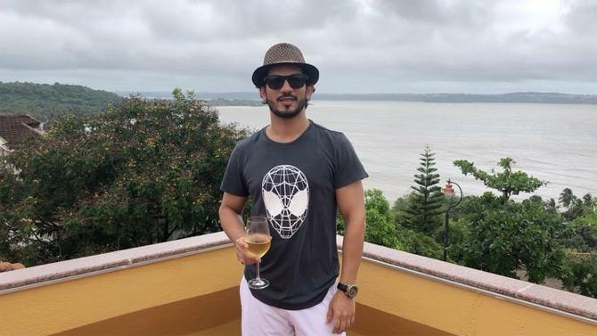 We all are craving for a break from the monotonous life that we were forced to be into, a break from the closed walls of our homes. Arjun Bijlani is one of the lucky few who was able to take this much-needed break with his family.