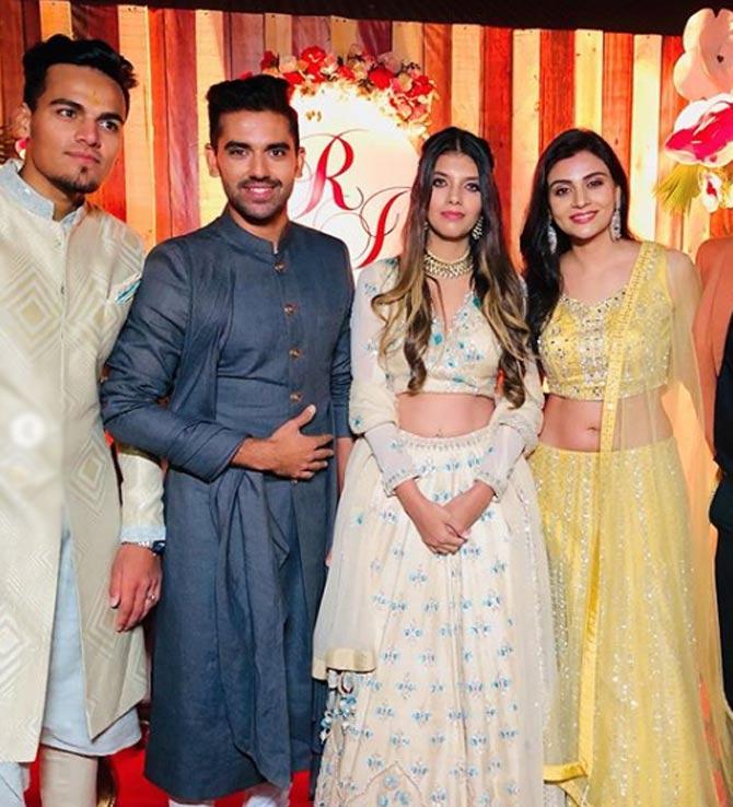 After Rahul Chahar got engaged to his love Ishani in December 2019, Deepak Chahar posted a family photo along with sister Malti and their dad and wished his bro, 