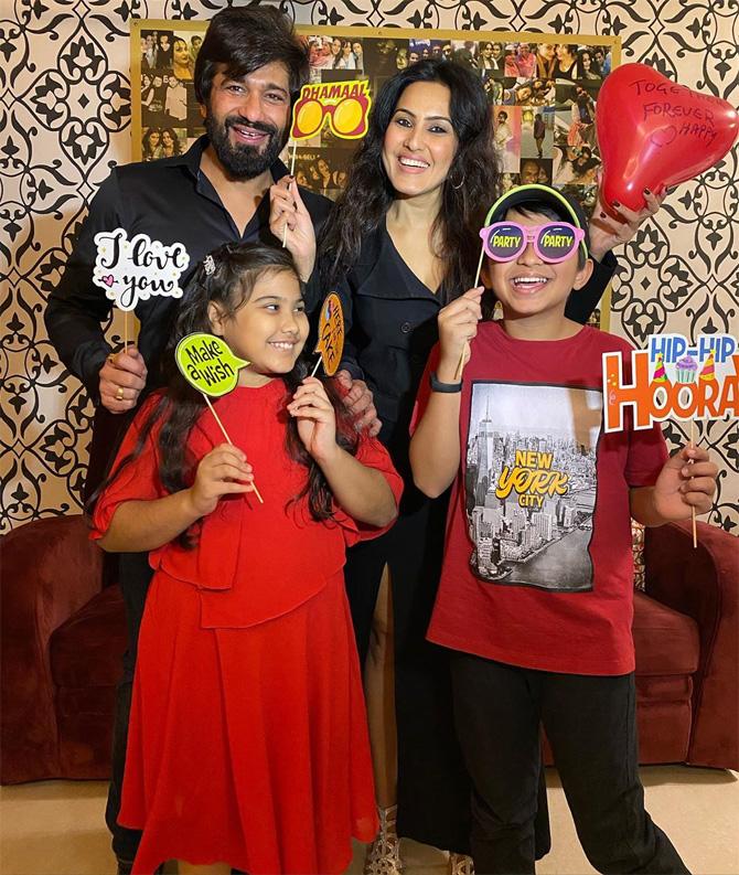 Kamya is now living happily with her husband Shalabh Dang in Delhi. She is now a mother of two kids - her daughter Aara and Shalabh's son Ishan.