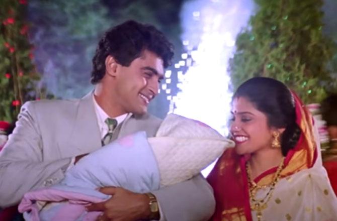 What surprised the audience in 1994 was to see Mohnish Bahl get into the loving, caring and soft-spoken character of Rajesh in Hum Aapke Hai Koun. 