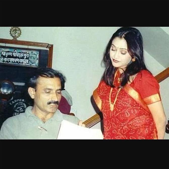 A young Disha Vakani with her teacher Avinash Joshi. 