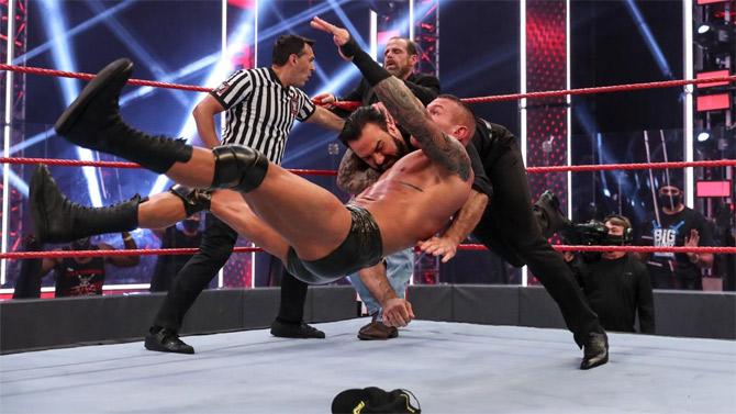 Drew McIntyre then rushed to the ring to aid Shawn Michaels but would be at the receiving end of another RKO from Randy Orton out of nowhere!