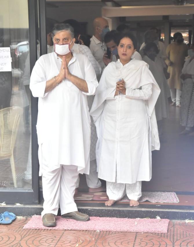 His rendition of Raga Ahir Bhairav was used in Ang Lee's global hit of 2012, Life Of Pi, and he also sang Vandana Karo in the 1966 film Ladki Sahyadri Ki. Pandit Jasraj's other soundtrack contributions are his 'jugalbandi' with Bhimsen Joshi in the 1973 film, Birbal My Brother, and Vaada Tumse Hai in the 2008 horror film, 1920.