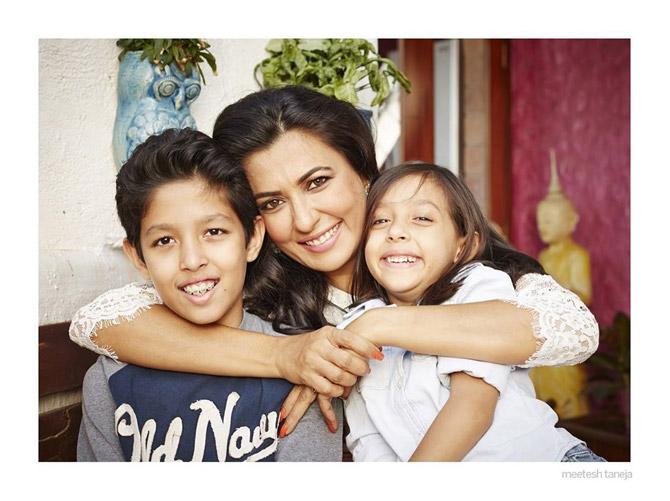 Born on August 21, 1975, Mini Mathur grew up in Delhi. The popular television host is a living example of beauty with brains! Mini holds a degree in English Literature (from Lady Sriram College, Delhi) and in Business Management (from Institute of Management Technology [IMT], Ghaziabad). (All pictures/Mini Mathur's official Instagram account)