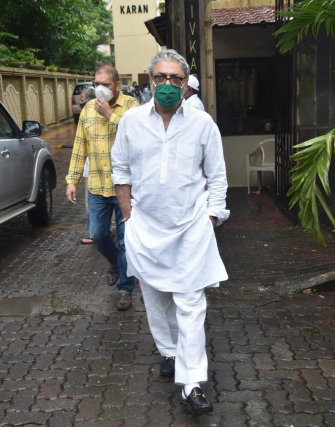 Director-producer Sanjay Leela Bhansali also arrived at the music maestro's residence and paid his respects.