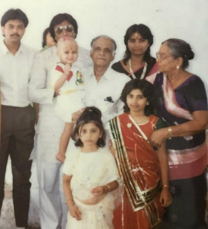 Born and raised in Mumbai, Daisy did half her schooling in Vile Parle and completed the rest in Dombivli, as she had to shift due to her father's job. Later, her family shifted to Malad. Daisy studied in Khalsa College, however, she couldn't appear for her last year exams, as she was already working by then. 