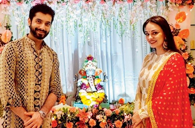 Telly actor Sharad Malhotra and wife Ripci Bhatia made sure they shifted to their new home in Goregaon, ahead of the festival. The Naagin 5 actor, who has installed an eco-friendly idol, says, 