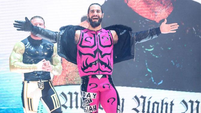 'The Monday Night Messiah' Seth Rollins faced Rey Mysterio's son Dominik in a Street Fight match which had a lot of history behind it over the past few months.