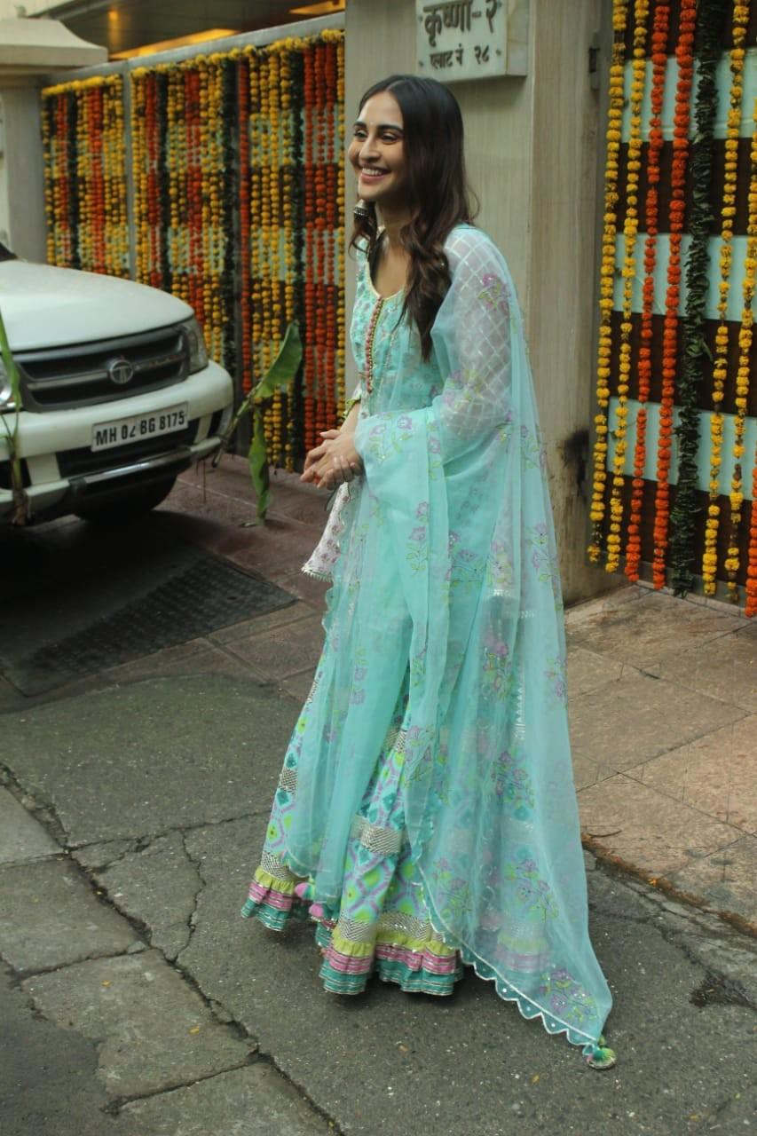 Ek Hazaron Mein Meri Behna Hai actress Krystle D'Souza was also snapped at the event. She has been wearing adorable multi-coloured Gherdaar Plazo along with sky-blue Dupatta.