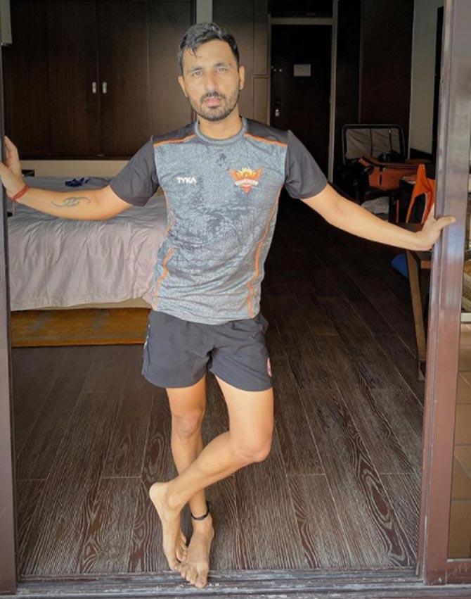 Sunrisers Hyderabad cricketer Shreevats Goswami shared a cool picture from his hotel room at Anantara The Palm Dubai Resort and wrote, 